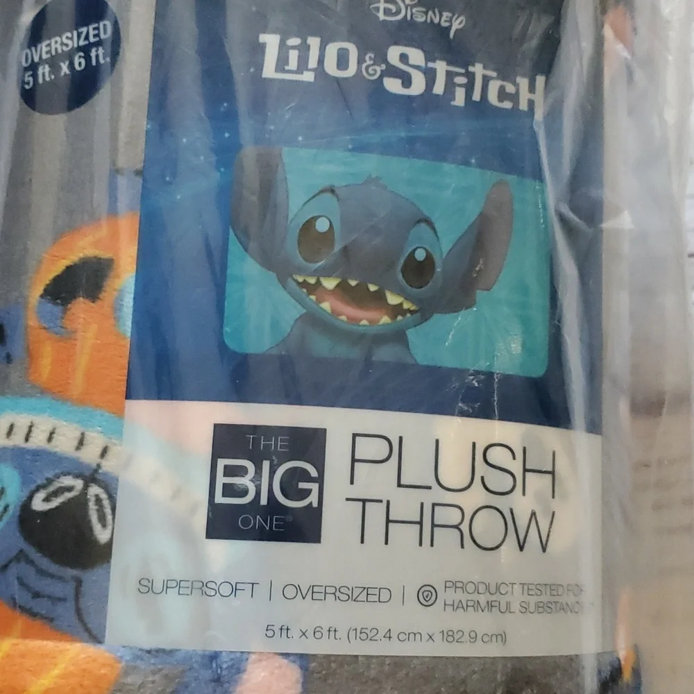 🆕️ DISNEY HALLOWEEN STITCH OVERSIZED PLUSH THROW 💙